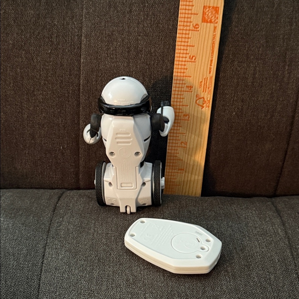 Wowee Toy Robot with Remote Control - Picture 2 of 3
